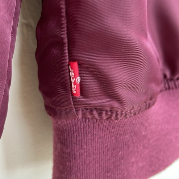 Levis Womens Bomber Jacket Burgundy  Lined Sz S - Picture 3 of 13